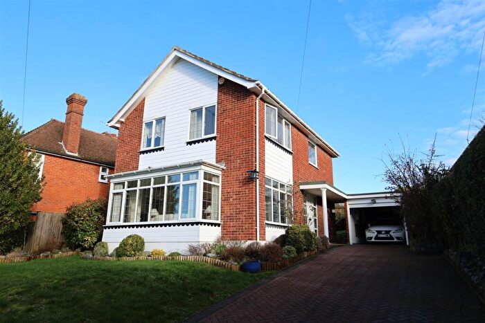 3 Bedroom Detached House For Sale In St Martins Drive, Eynsford, DA4