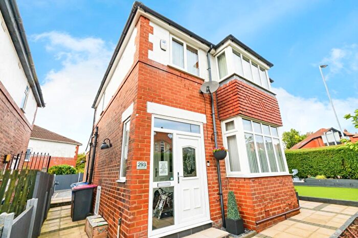 3 Bedroom Detached House For Sale In Langworthy Road, Salford, Greater Manchester, M6
