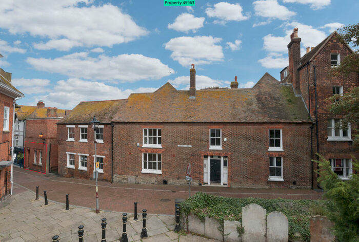 1 Bedroom Ground Flat To Rent In Apartment, Church Street, Folkestone, CT20