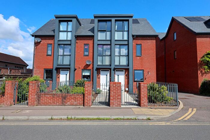 4 Bedroom Town House For Sale In Station Road, Burgess Hill, RH15