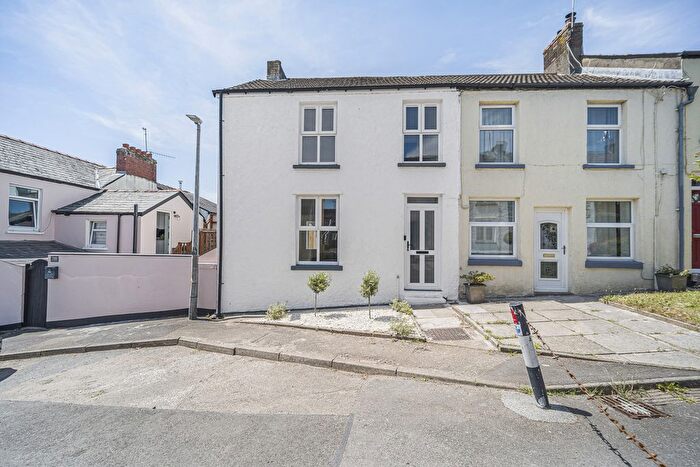 4 Bedroom End Terrace House For Sale In Tredegar Street, Newport, NP10