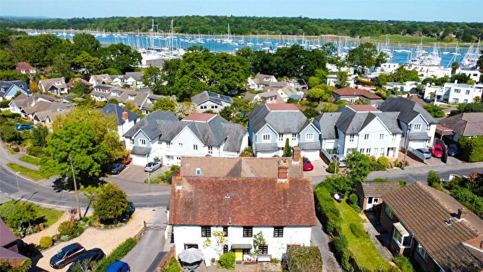 4 Bedroom Semi-Detached House For Sale In Satchell Lane, Hamble, Southampton, Hampshire, SO31