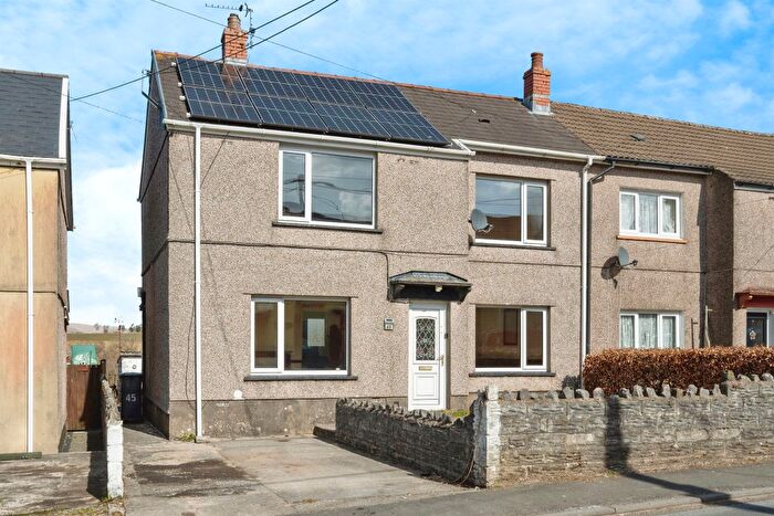 3 Bedroom End Of Terrace House For Sale In Heol Eglwys, Coelbren, Neath, SA10