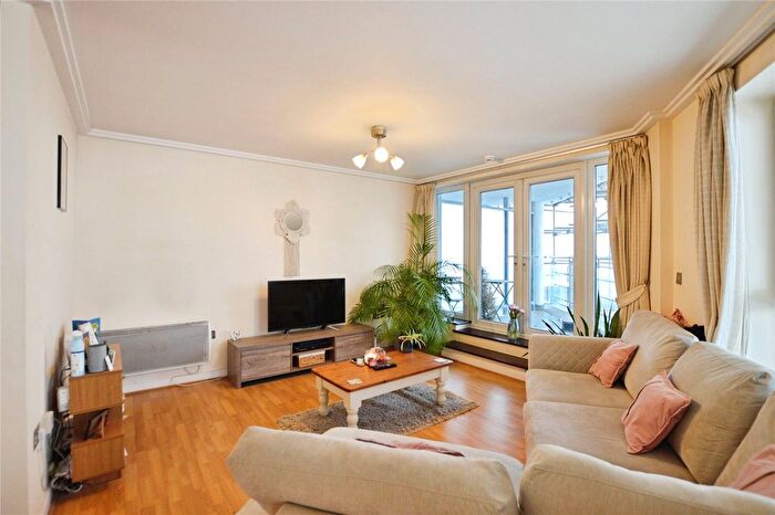 2 Bedroom Flat To Rent In Centrium, Station Approach, Woking, Surrey, Uk, GU22