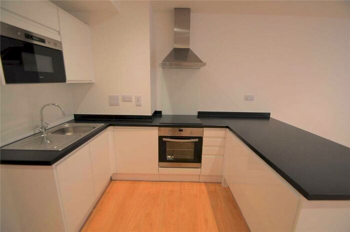 1 Bedroom Flat To Rent In Sydenham Road, South Croydon, Surrey, CR0