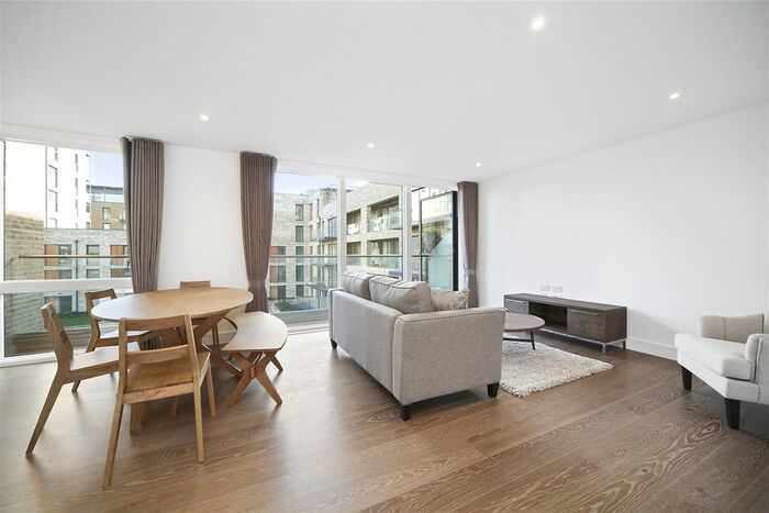 2 Bedroom Flat For Sale In Saundby Lane, London, SE3