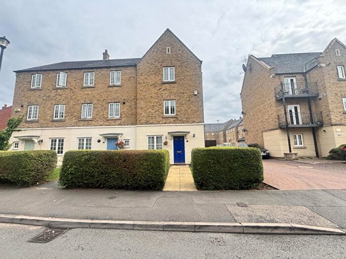 4 Bedroom House To Rent In Avocet Close, Rugby, CV23