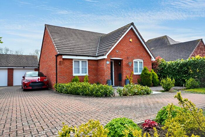 2 Bedroom Detached House For Sale In Feddon Close, Stoke Orchard, Cheltenham, Gloucestershire, GL52