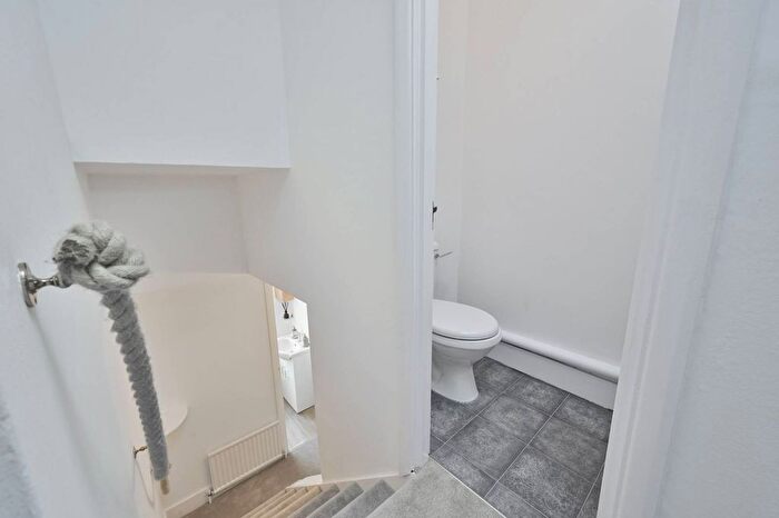 1 Bedroom Flat To Rent In Edbrooke Road, Maida Vale, London, W9
