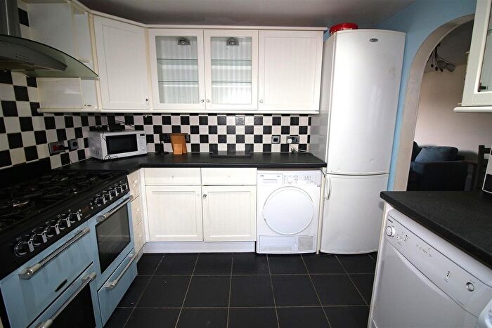 3 Bedroom Terraced House For Sale In Beatrice Gardens, Saltash, PL12