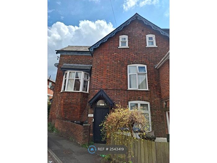 1 Bedroom Flat To Rent In Fowlers Road, Salisbury, SP1