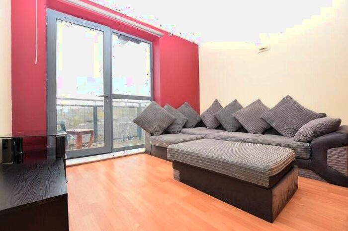 2 Bedroom Apartment To Rent In West One Aspect, Cavendish St, S3