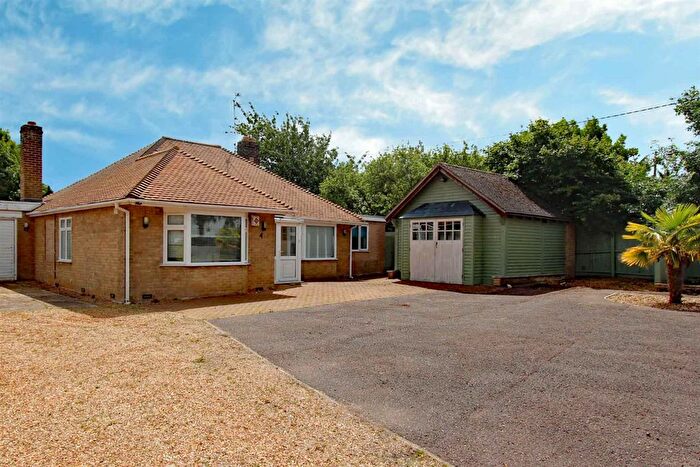 3 Bedroom Detached Bungalow To Rent In New Lane, Stibbington, PE8
