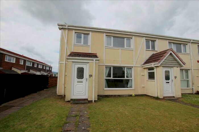 3 Bedroom End Of Terrace House For Sale In Sound Of Kintyre, Machrihanish, PA28