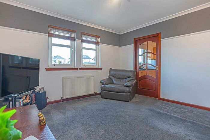 2 Bedroom Flat For Sale In Main Street, Crossgates, Cowdenbeath, KY4