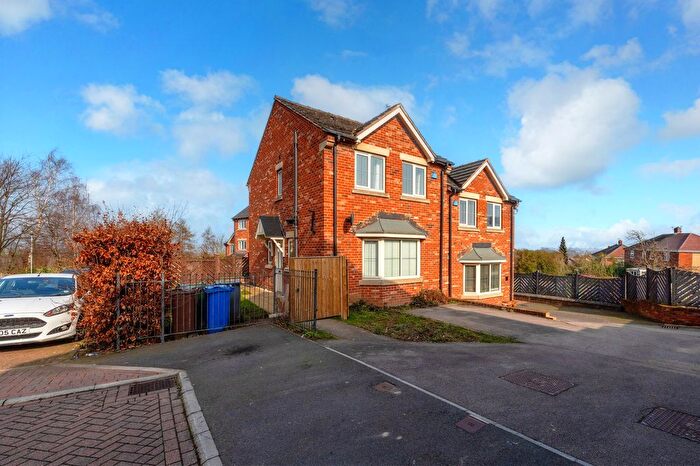 3 Bedroom Semi-Detached House To Rent In Old Oaks View, Barnsley, S70