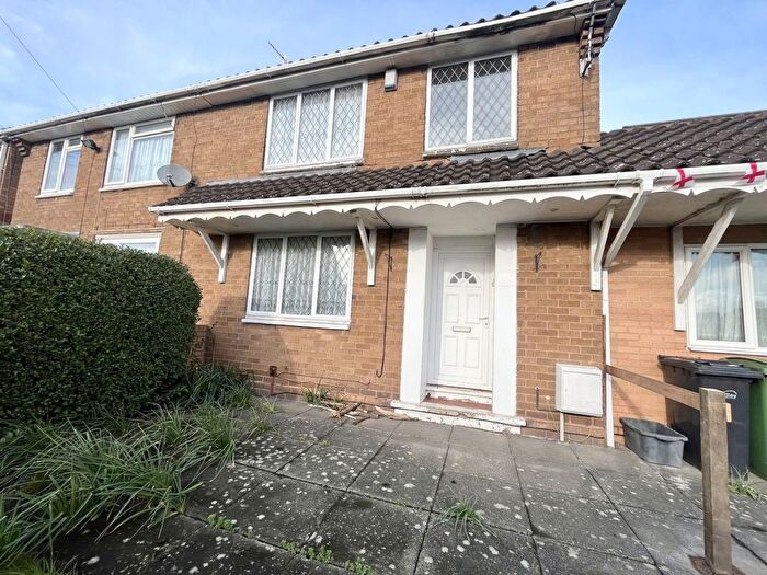 3 Bedroom Terraced House For Sale In Queen Street, Pensnett, Brierley Hill, DY5