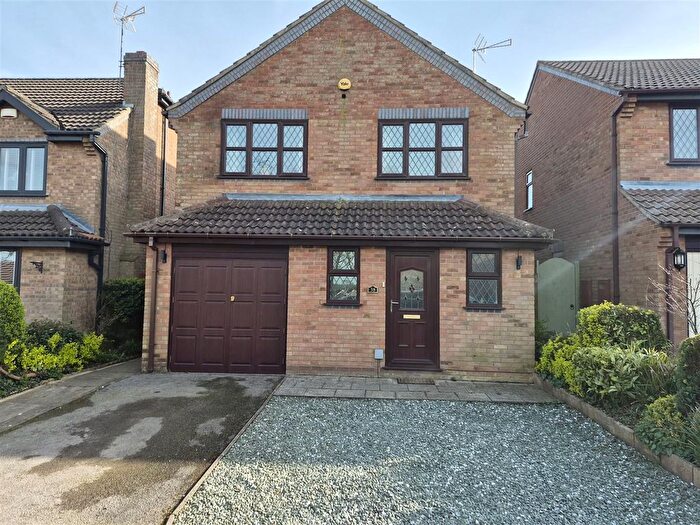 4 Bedroom Detached House For Sale In Wentworth Drive, Whitestone, CV11