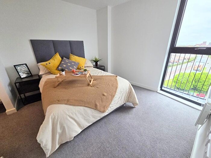 2 Bedroom Apartment To Rent In Vox, M15