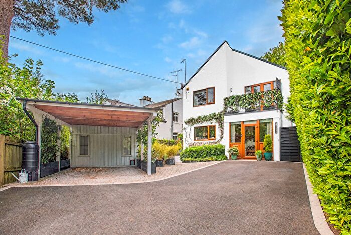 3 Bedroom Detached House For Sale In Deepdale Close, Slack Head, LA7