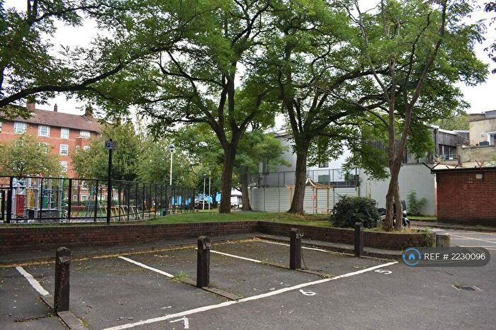 3 Bedroom Flat To Rent In Twyford House, London, N5
