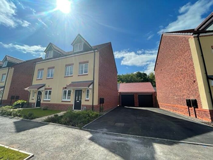 3 Bedroom House To Rent In Lea Castle Drive, Lea Castle, Kidderminster, DY10