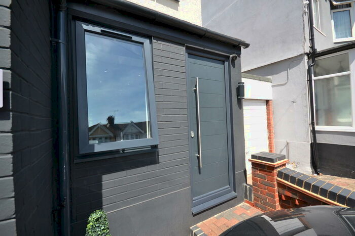 Studio To Rent In Ashburton Avenue, Ilford, IG3