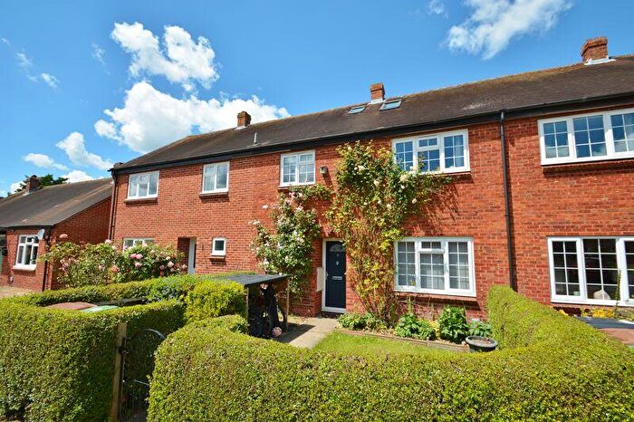 4 Bedroom Terraced House For Sale In Barley Close, Lewknor, OX49