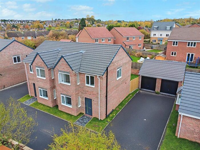 3 Bedroom Semi Detached House For Sale In Arnold Lane, Gedling, Nottingham, NG4