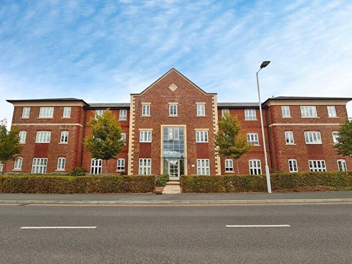 2 Bedroom Flat For Sale In Ferard Corner, Warfield, Bracknell, RG42