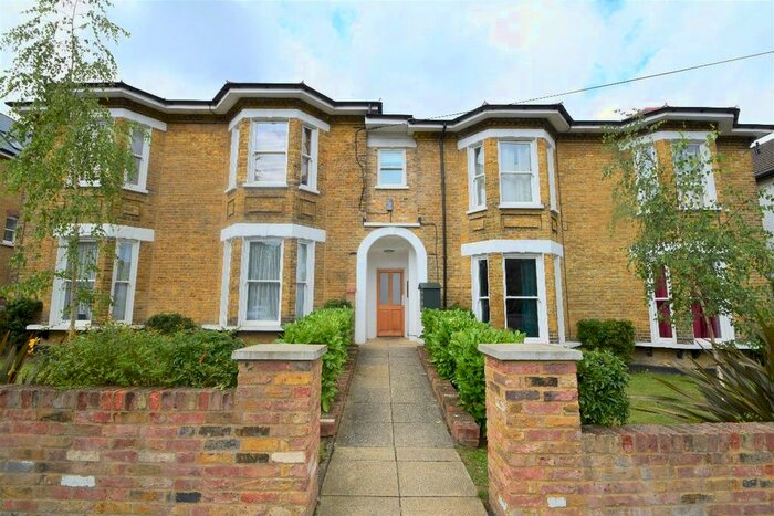 2 Bedroom Flat To Rent In Outram Road, Addiscombe, Croydon, CR0