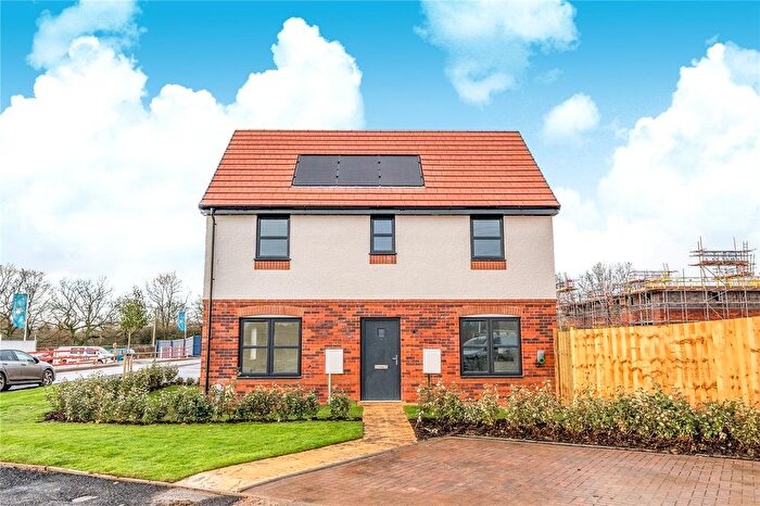 3 Bedroom End Terrace House For Sale In Stickford Close, Bedworth, Warwickshire, CV12