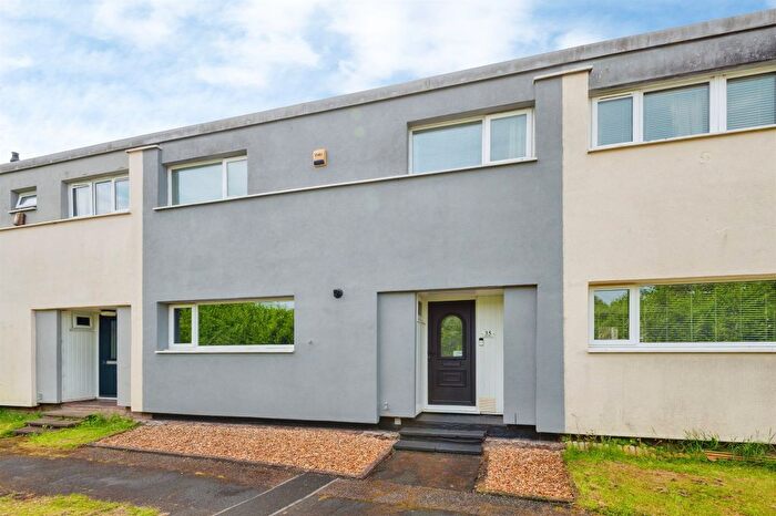 3 Bedroom Terraced House For Sale In Limekiln Row, Castlefields, Runcorn, WA7