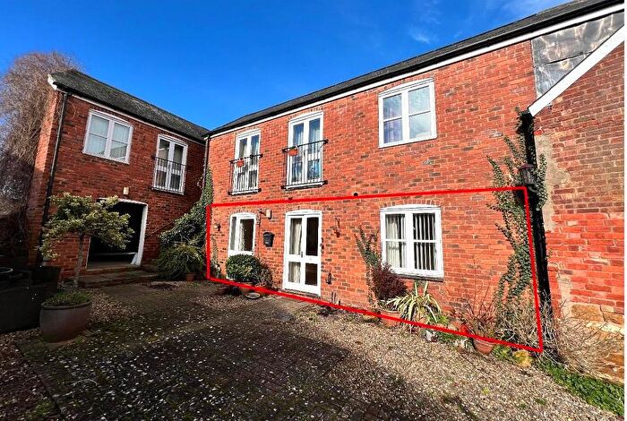 1 Bedroom Flat To Rent In Ground Floor Flat -High Street, Rothwell, NN14