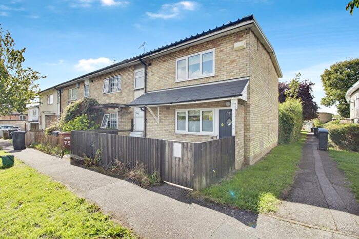 3 Bedroom End Terrace House For Sale In Cherry Way, Hatfield, AL10