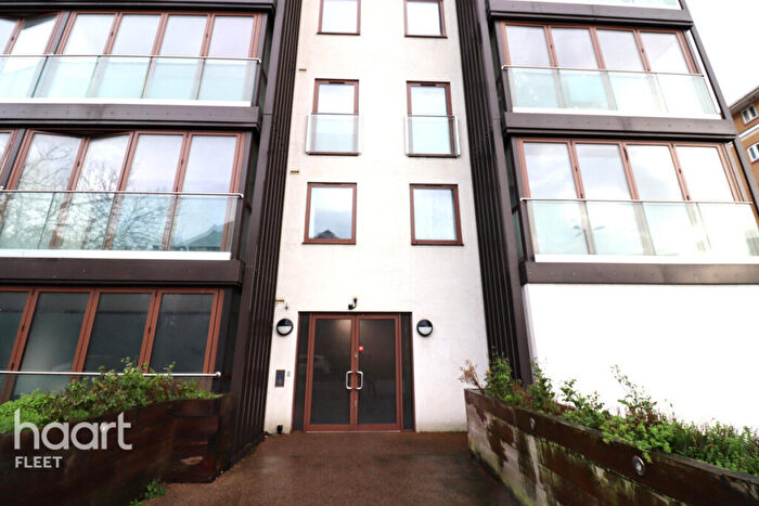 1 Bedroom Apartment To Rent In Farnborough Road, Farnborough, GU14