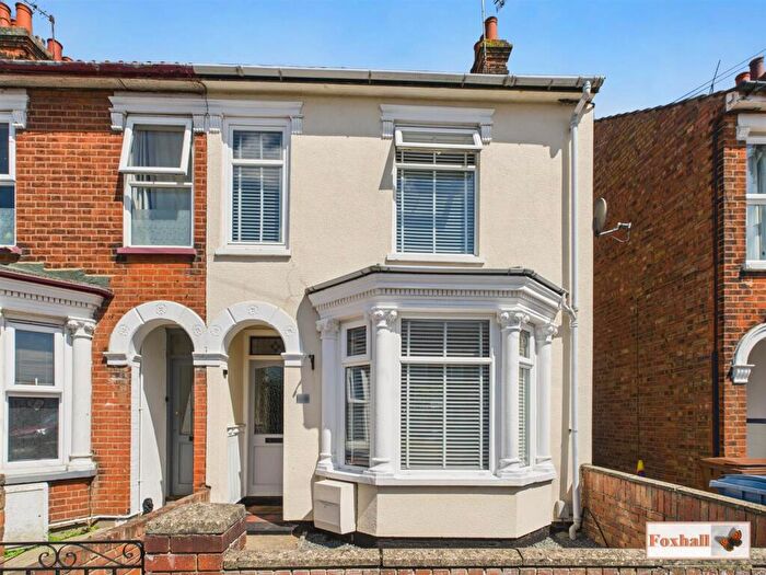 2 Bedroom Semi Detached House For Sale In Darwin Road, Ipswich, IP4