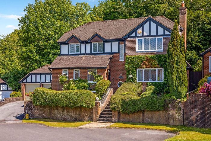4 Bedroom Property For Sale In Bishops Drive, East Harnham, Salisbury, SP2