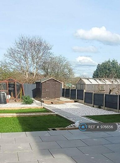 3 Bedroom Semi-Detached House To Rent In Leyton Crescent, Beeston, Nottingham, NG9