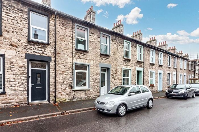 4 Bedroom Terraced House For Sale In Park Street, Kendal, LA9