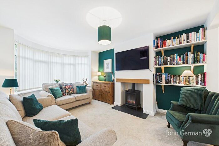 3 Bedroom Semi-Detached House For Sale In Church Lane, Barton Under Needwood, DE13