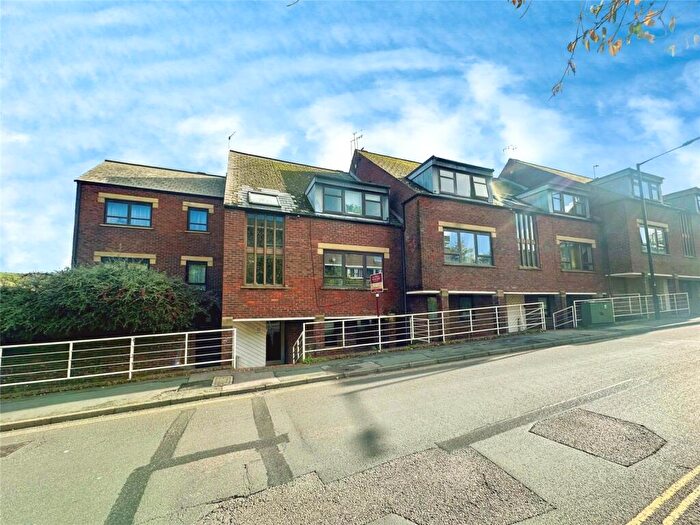2 Bedroom Flat To Rent In North Street, Lewes, East Sussex, BN7