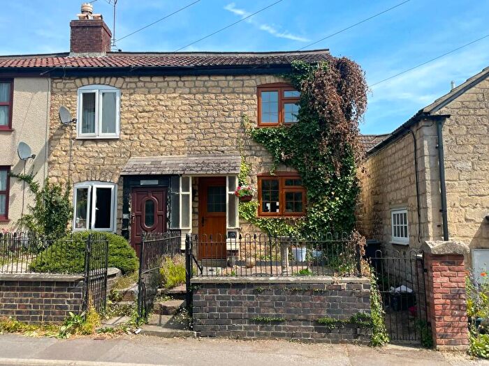 2 Bedroom Cottage For Sale In Chapel Street, Cam, Dursley, GL11