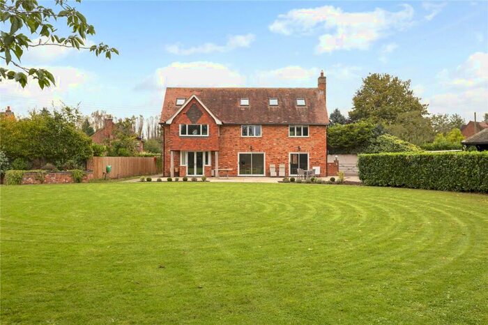 6 Bedroom Equestrian Facility For Sale In Uckinghall, Tewkesbury, Gloucestershire, GL20