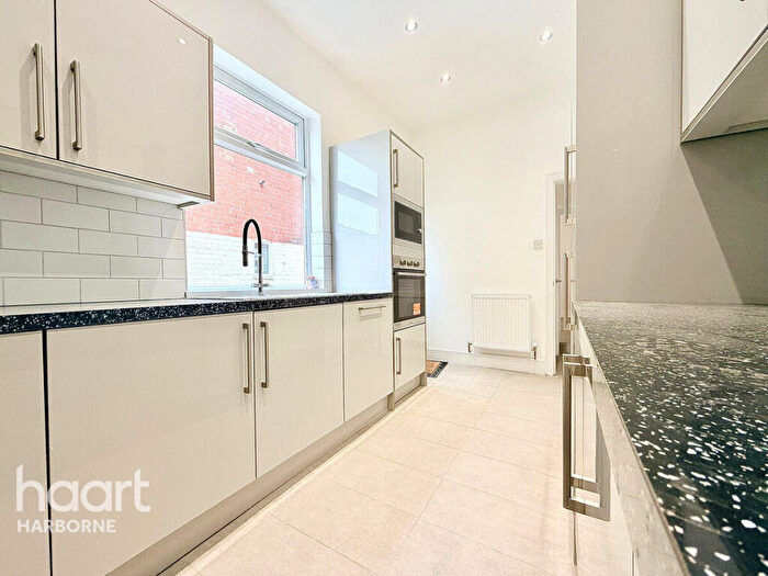 3 Bedroom Terraced House To Rent In Upper St Marys Rd, Smethwick/bearwood, B67