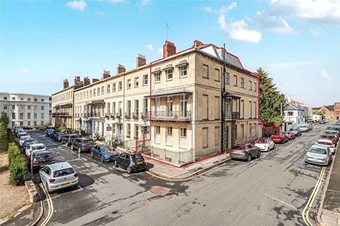 7 Bedroom Town House For Sale In London Road, Cheltenham, GL52