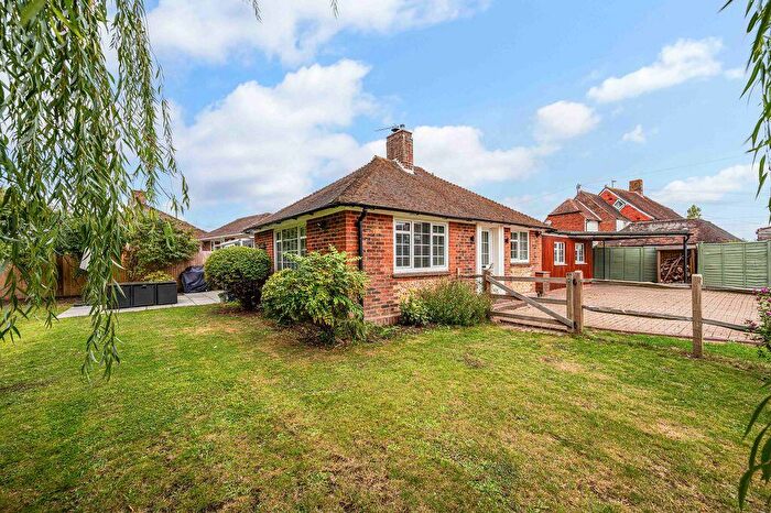 2 Bedroom Bungalow For Sale In Old Park Lane, Chichester, PO18