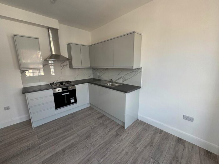 4 Bedroom Flat To Rent In Lewis Road, Southall, UB1