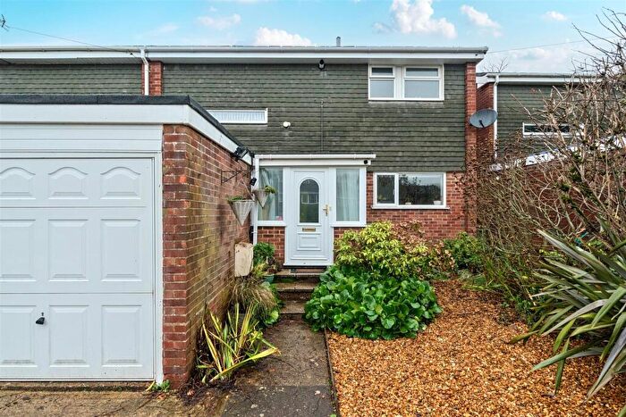 3 Bedroom Terraced House For Sale In Osborne Drive, Chandler's Ford, SO53