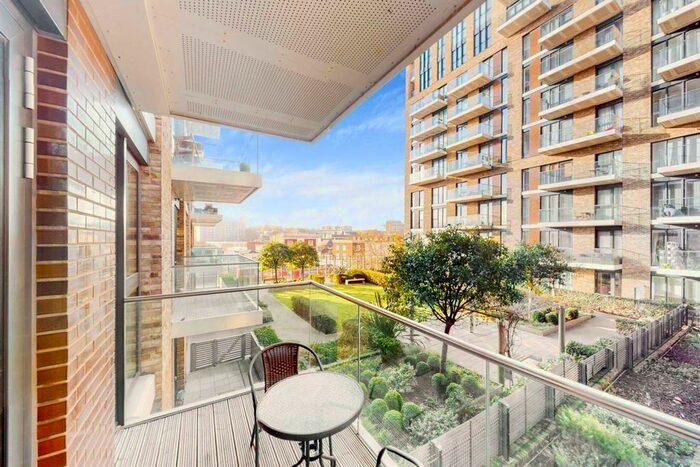 1 Bedroom Flat To Rent In Victory Parade, London, Greater London, SE18